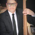 Madera Orquesta Show Carlos Diaz 04
