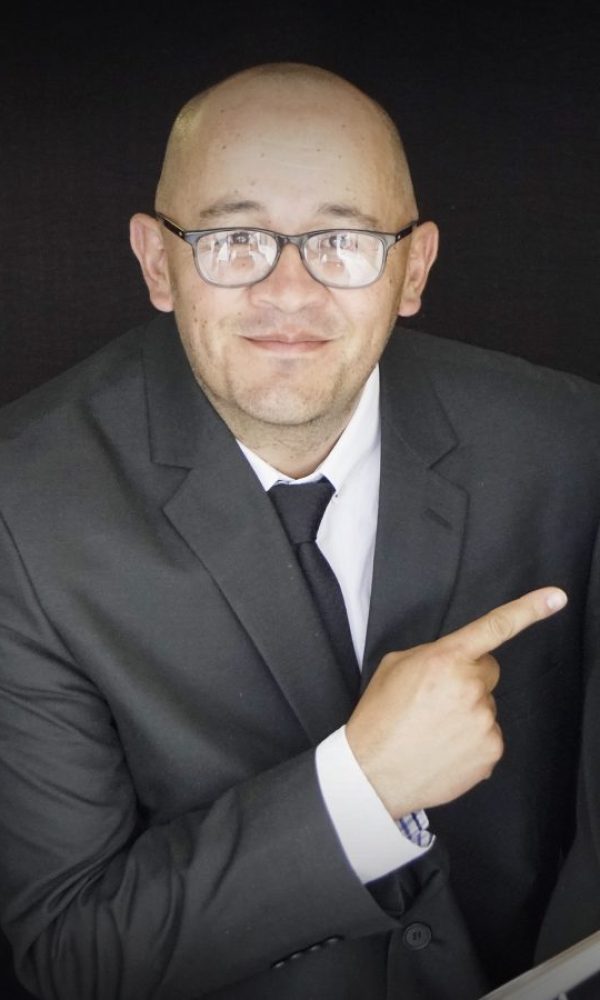 Madera Orquesta Show Cesar Aranguren 01