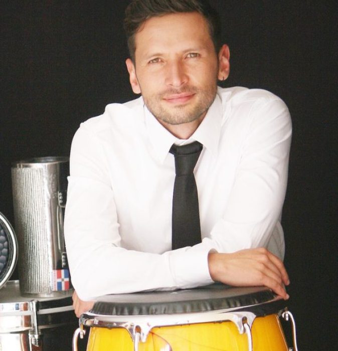 Madera Orquesta Show Cristhian Rodriguez 01