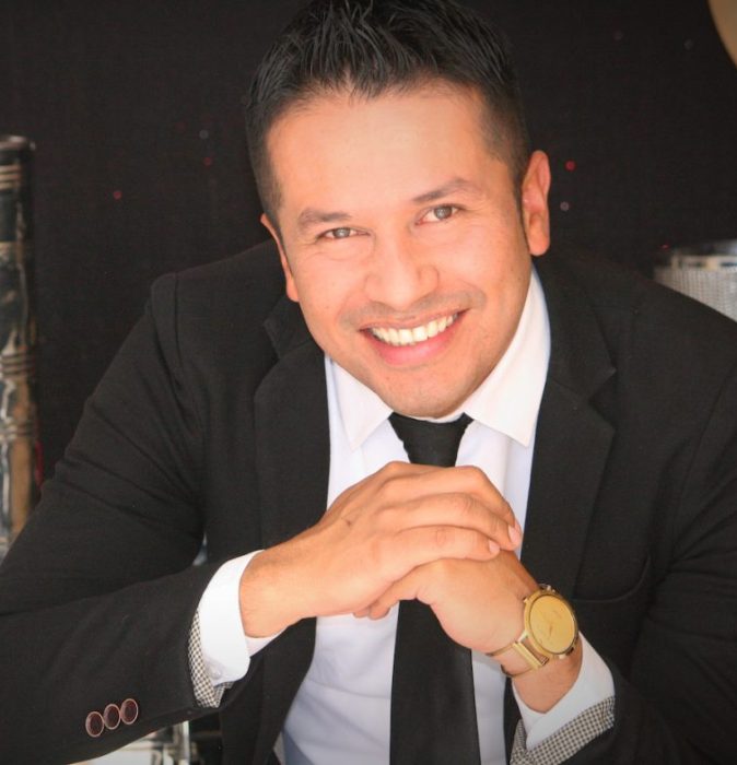 Madera Orquesta Show Diego Parra 01